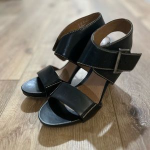 Clarks heels